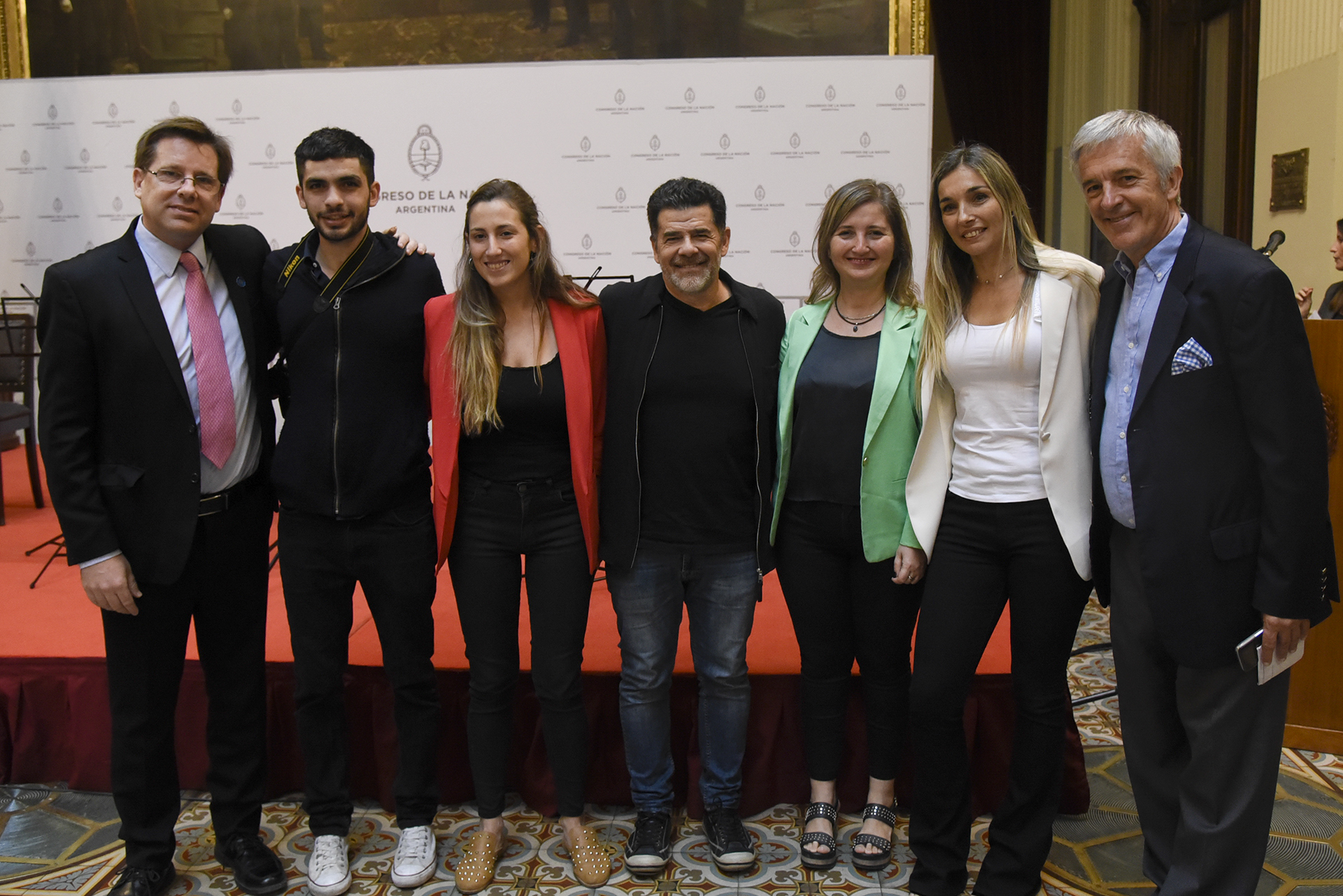 Galeria de imagenes de la noticia DERRIBANDO BARRERAS: EMOTIVO HOMENAJE A ATLETAS DEL DESAFÍO SUMMIT ACONCAGUA 2018
